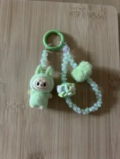 超人気、可愛い らぶぶ Labubu ミニぬいぐるみキーホルダー 緑