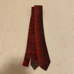 ごろー様専用　赤と黒のストライプ ネクタイ　ブランド