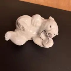 【ロイヤルコペンハーゲン】2000年フィギュリン犬の置物 ロイヤルコペンハーゲン】2000年フィギュリン犬の置物 - メルカリ