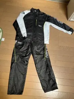 ピステ ジャージ