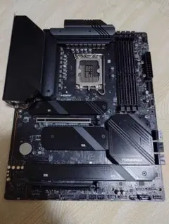 MSI MAG Z790 TOMAHAWK WIFI DDR4