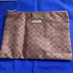 《新品未使用》COACH　ポーチ　コーチ　シグネチャーポーチ　小物入れ　茶