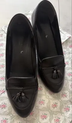 REGAL パンプス　黒　タッセル　21.5cm