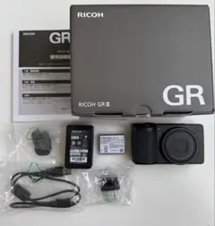 【美品・SC2183】RICOH GR III 純正電池3個・ケース付 美品・SC2183】RICOH GR III 純正電池3個・ケース付 - メルカリ