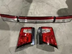 デリカD5 中期型テールランプ美品 - メルカリ