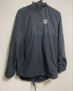 アンダーアーマーLOOSE COUPELACHE SUELTOウインドブレーカー