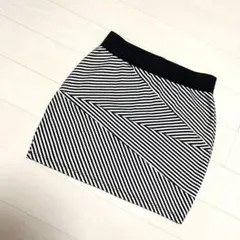Forever21 ミニ　タイトスカート　ストライプ　黒×白　Sサイズ