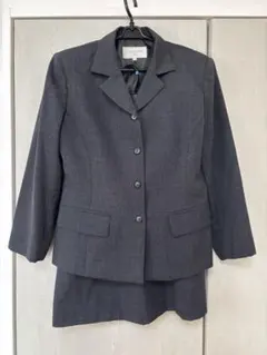 夏物　ダークグレー スカートスーツ 上下セット　値下げしました