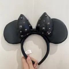 ミッキー耳 黒 ヘアバンド スタッズ付き