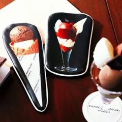 PIERRE MARCOLINI チョコレートポーチ2個セット