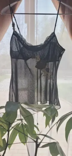 サルート　グリーンキャミソール