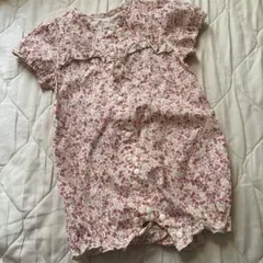 半袖　小花柄ロンパース 60cmまで対応