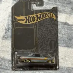 ホットウィール パール&クローム '63 シェビー ローソン限定