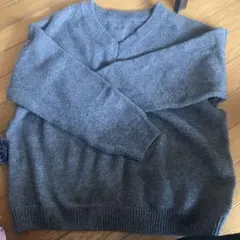 Dazy グレー Vネック セーター Lサイズ