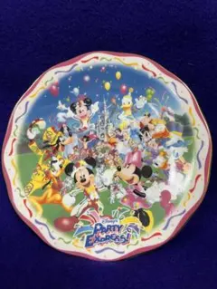 東京ディズニーの飾り絵皿