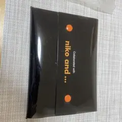 niko and …(ニコアンド)のオリジナルポーチ　BLACK+DECKER