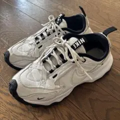 Nike スニーカーTC7900 23.5センチのサムネイル