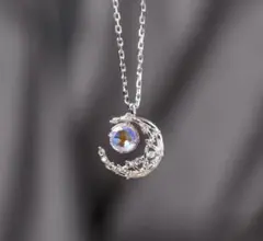 シルバームーンペンダントネックレス　三日月　ネックレス