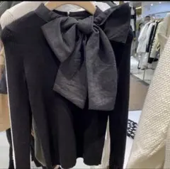 【新品】上質♡　エレガント　リボン　トップス　黒　フリル袖　ゆったりM　a