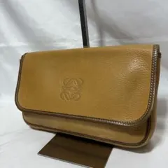 ロエベ クラッチバッグ セカンドバッグ アナグラム ロゴ レザー ブラウン