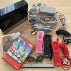 Wii本体とコントローラー、ヌンチャク、ゲームソフト　セット