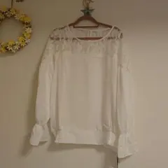 最終お値下げ★新品★ブラウスのサムネイル