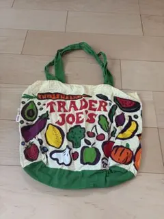 Trader Joe's フルーツ柄エコバッグ　トートバッグ　アメリカ