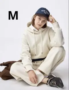 GUジーユー　ヘビーウェイトスウェットショートパーカーアイボリー　M