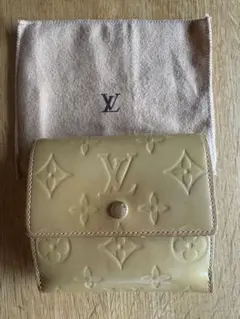 Louis Vuitton 財布 クリーム色