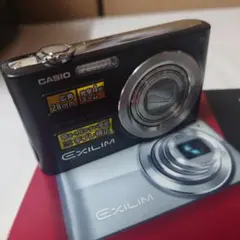 CASIO EXILIM EX-Z200・10.1メガピクセル コンパクトカメラのサムネイル