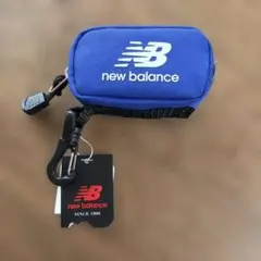 New Balance ネイビー ボールケース カラビナ付きのサムネイル