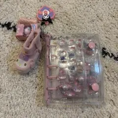 サンリオ シール帳 ボンドロ　タイルシール　ストラップ付き