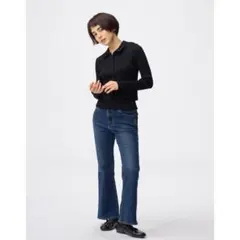 スリムフレアジーンズ