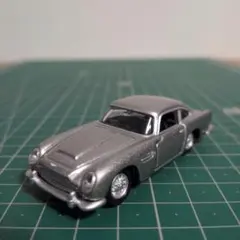 トミカプレミアム 35 アストンマーティン DB5のサムネイル