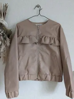 ベージュ ブルゾン