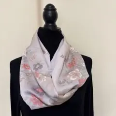 ひねりスヌード　着物リメイク　ハンドメイド　正絹　ピンク