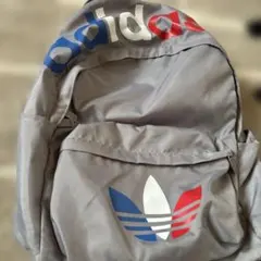 adidas バックパック グレーのサムネイル