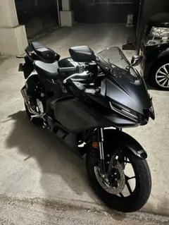YAMAHA YZF-R25 2025年　マットブラックのサムネイル
