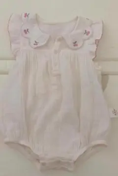 ホワイト フリルロンパース