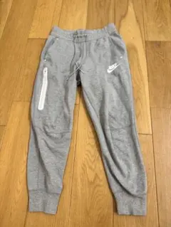 Nike グレー レディース　テックフリースパンツ