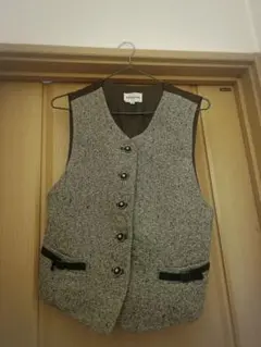 Item thumbnail for item 3a49bbdd-7bbd-4881-94d4-57cd47b81ab9