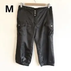 6063【美品】クロップド丈パンツ　光沢　ウエストゴム　カーゴパンツ　ハーフ　黒