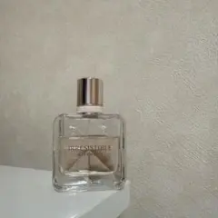 GIVENCHY イレジスティブル オーデトワレ フレッシュのサムネイル