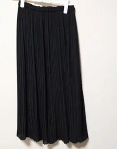 【UNIQLO】ユニクロ　プリーツスカート　ロングスカート　黒　Mサイズ