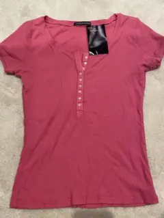 Brandy Melville リブ ヘンリーネック 半袖Tシャツ ピンクのサムネイル
