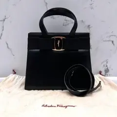 ◇極美品◇フェラガモ　ヴァラリボン　2wayバッグ　ブラック　カーフレザー