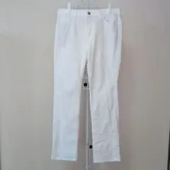 ユニクロ　レギュラーフィットハイライズジーンズ　　ホワイト　73.5cm