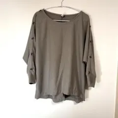3L ベージュ トップス ドルマン 袖ボタン