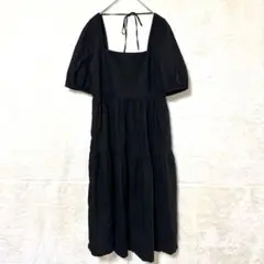 【ユニクロ】リネンブレンドシャーリングワンピース　黒　ブラック 半袖 ふんわり
