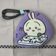 ちいかわ うさぎ　GU ポーチ